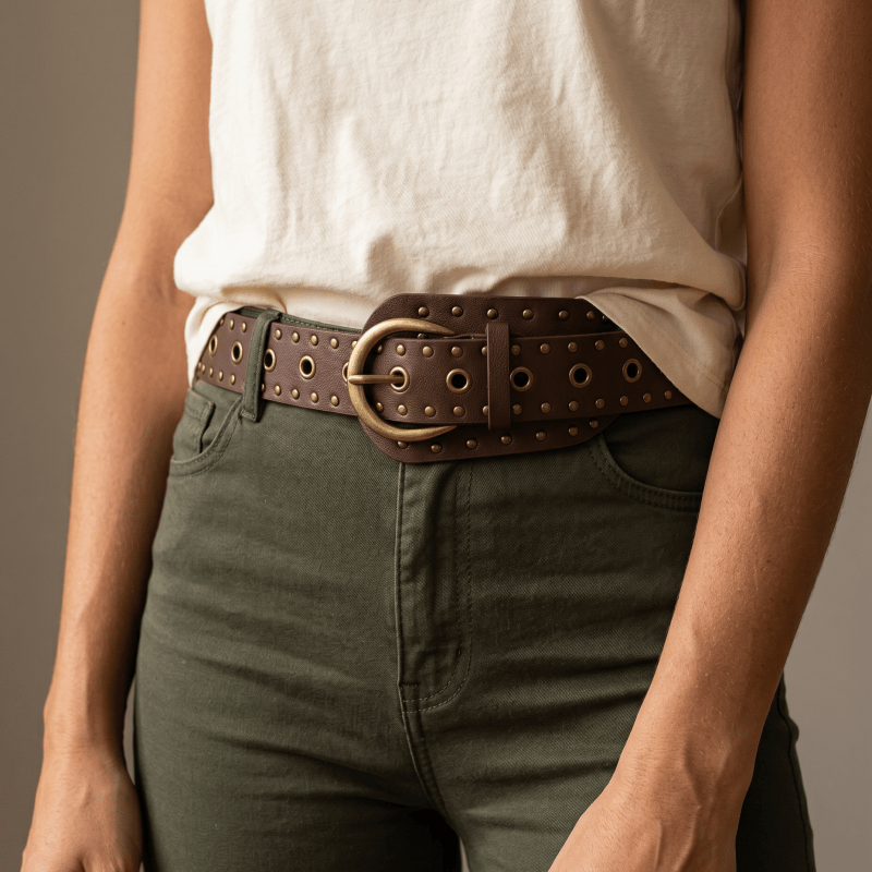 Cinto Faja Marrón con Tachas